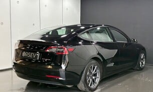 Tesla Model 3 Long Range, Heat Pump, Solid Black, Adaptive LED Headlights, Panoramic Roof 6