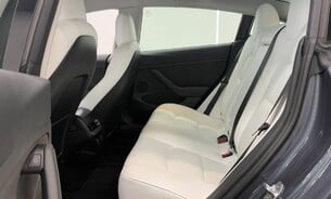 Tesla Model 3 Long Range, White Interior, Heat Pump, Heated Steering Wheel, Pano Roof 8