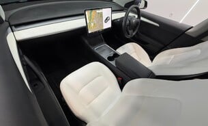 Tesla Model 3 Long Range, White Interior, Heat Pump, Heated Steering Wheel, Pano Roof 12