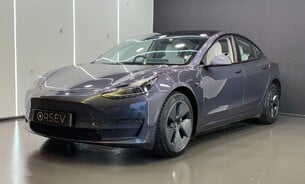 Tesla Model 3 Long Range, White Interior, Heat Pump, Heated Steering Wheel, Pano Roof 10