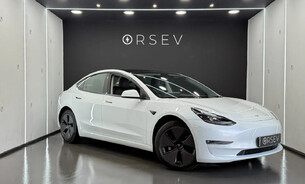 Tesla Model 3 Long Range, Heat Pump, Heated Steering Wheel, Pano Roof, Black Interior 1