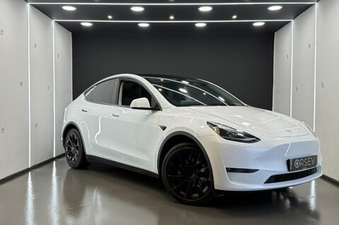 Tesla Model Y Long Range 20" Induction Alloys Panoramic Roof Black Interior  