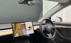 Tesla Model 3 Standard Range Plus, Ryzen Chip, 60kWh LFP Battery, Heated Steering Wheel 2