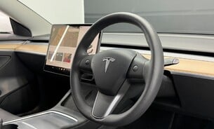 Tesla Model 3 Standard Range Plus, Ryzen Chip, 60kWh LFP Battery, Heated Steering Wheel 6