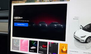Tesla Model Y Long Range, Heat Pump, Heated Steering Wheel, Pano Roof, Black Interior 22