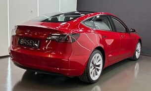 Tesla Model 3 Long Range, 19 inch Sport Wheels, Red Multi Coat, Black Interior, Heat Pump 14