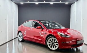 Tesla Model 3 Long Range, 19 inch Sport Wheels, Red Multi Coat, Black Interior, Heat Pump 1