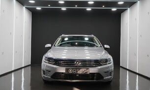 Volkswagen Passat GTE Advance DSG, Full Service History, Leather Interior, Adaptive Cruise 4