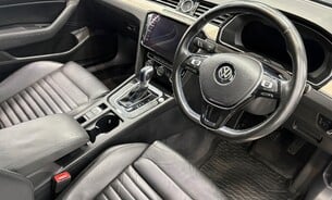 Volkswagen Passat GTE Advance DSG, Full Service History, Leather Interior, Adaptive Cruise 8