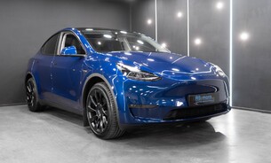 Tesla Model Y Long Range, 20" Induction Wheels, Deep Metallic Blue, Pano Roof, Heat Pump 4