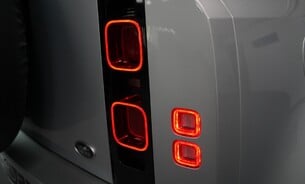 Land Rover Defender XS Edition 110 P400e PHEV Pano Roof, Advanced Tow Pack, FLRSH, Super Spec! 33