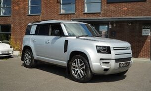 Land Rover Defender XS Edition 110 P400e PHEV FLRSH, Pano Roof, Advanced Tow Pack, Super Spec! 1