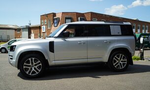 Land Rover Defender XS Edition 110 P400e PHEV FLRSH, Pano Roof, Advanced Tow Pack, Super Spec! 14