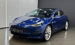 Tesla Model 3 Performance, LOW MILEAGE with Brand New Rear Tyres! Pano Roof 20" Alloys 9