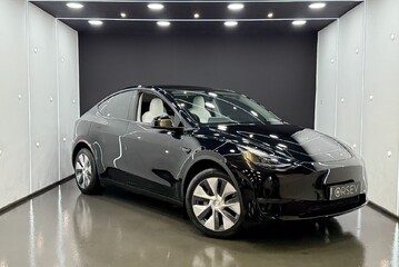 Tesla Model Y Long Range Enhanced Autopilot White Interior Solid Black One Owner VAT Q
