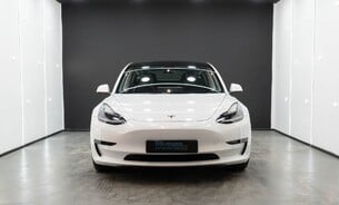 Tesla Model 3 Long Range, Heat Pump Heated Steering Wheel Pano Roof Black Interior VAT Q 6