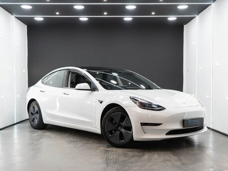 Tesla Model 3 Long Range, Heat Pump Heated Steering Wheel Pano Roof Black Interior VAT Q