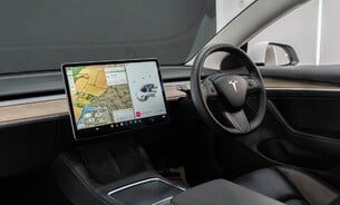 Tesla Model 3 Long Range, Heat Pump Heated Steering Wheel Pano Roof Black Interior VAT Q 2