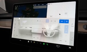 Tesla Model 3 Long Range, Heat Pump Heated Steering Wheel Pano Roof Black Interior VAT Q 16