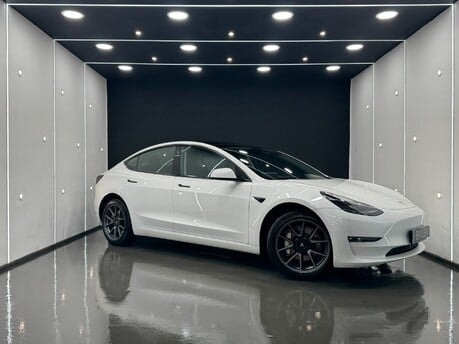 Tesla Model 3 Long Range Rear Wheel Drive c350 Mile Range! One Owner Heat Pump Ryzen Chip