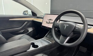 Tesla Model 3 Long Range Rear Wheel Drive c350 Mile Range! One Owner Heat Pump Ryzen Chip 2