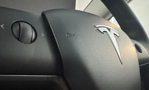 Tesla Model 3 Long Range Rear Wheel Drive c350 Mile Range! One Owner Heat Pump Ryzen Chip 11