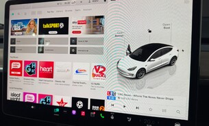 Tesla Model 3 Long Range Rear Wheel Drive c350 Mile Range! One Owner Heat Pump Ryzen Chip 18