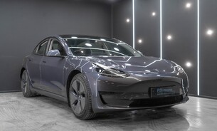Tesla Model 3 Long Range One Owner Ryzen Chip Midnight Silver Panoramic Roof VAT Q 7
