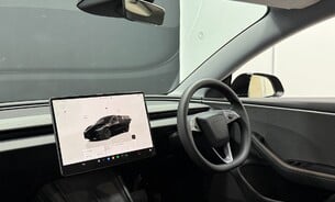 Tesla Model 3 RWD, Enhanced Autopilot, Auto Lane Change, AutoPark and Summon, VAT Q 2