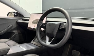 Tesla Model 3 RWD, Enhanced Autopilot, Auto Lane Change, AutoPark and Summon, VAT Q 8