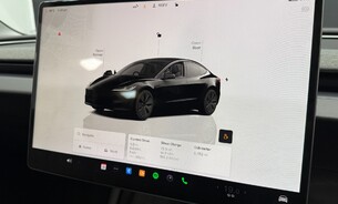 Tesla Model 3 RWD, Enhanced Autopilot, Auto Lane Change, AutoPark and Summon, VAT Q 16