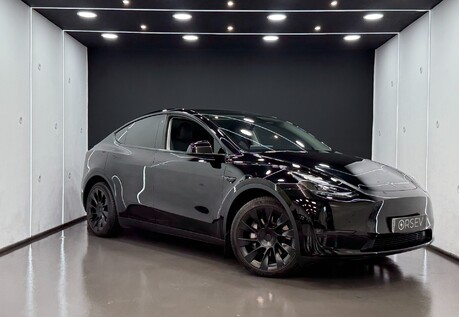 Tesla Model Y Long Range Tow Bar 20" Induction Alloys Solid Black One Owner VAT Q