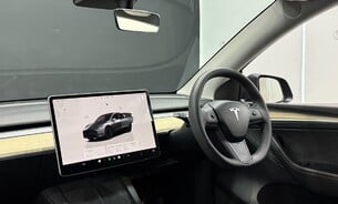 Tesla Model Y Performance, Black Interior, Panoramic Roof, Heated Seats, Track Mode VAT Q 2
