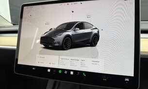 Tesla Model Y Performance, Black Interior, Panoramic Roof, Heated Seats, Track Mode VAT Q 15