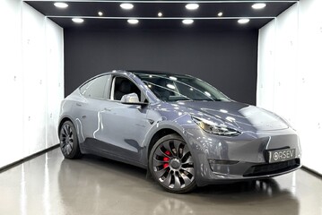 Tesla Model Y Performance, Black Interior, Panoramic Roof, Heated Seats, Track Mode VAT Q