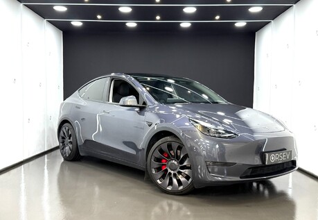 Tesla Model Y Performance, Black Interior, Panoramic Roof, Heated Seats, Track Mode VAT Q
