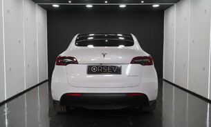 Tesla Model Y Long Range 20" Induction Alloys Pano Roof Black Interior One Owner  6