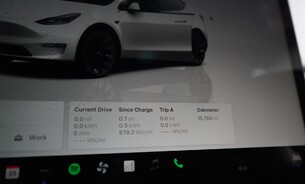 Tesla Model Y Long Range 20" Induction Alloys Pano Roof Black Interior One Owner  18