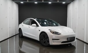 Tesla Model 3 Long Range Heat Pump Heated Steering Wheel Pano Roof Black Interior VAT Q 1