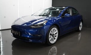 Tesla Model 3 Long Range, Enhanced Autopilot, 19 inch Sport Wheels, Pano Roof, One Owner 14