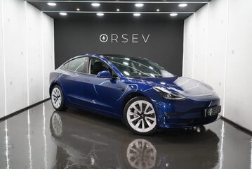 Tesla Model 3 Long Range, Enhanced Autopilot, 19 inch Sport Wheels, Pano Roof, One Owner