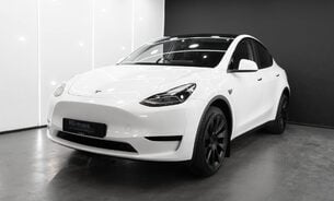 Tesla Model Y RWD, 20" Induction Alloys Pano Roof Heated Steering Wheel and Seats 1 Owner 11