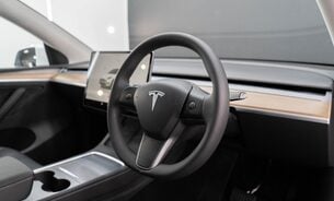 Tesla Model Y RWD, 20" Induction Alloys Pano Roof Heated Steering Wheel and Seats 1 Owner 8