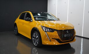 Peugeot 208 GT PREMIUM, FDSH Pano Roof Adaptive Cruise Apple CarPlay Rev Cam One Owner 8