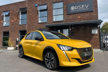 Peugeot 208 GT PREMIUM, FDSH Pano Roof Adaptive Cruise Apple CarPlay Rev Cam One Owner