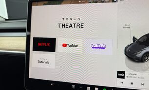 Tesla Model Y Long Range, Midnight Silver Metallic, Premium Sound, Panoramic Roof  20