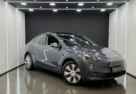 Tesla Model Y Long Range, Midnight Silver Metallic, Premium Sound, Panoramic Roof 