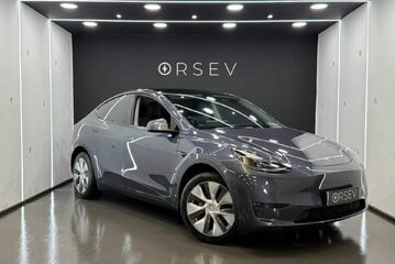 Tesla Model Y Long Range, Midnight Silver Metallic, Premium Sound, Panoramic Roof 