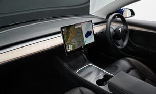 Tesla Model 3 Performance Enhanced Autopilot Deep Blue Metallic  17
