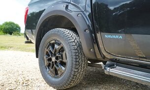 Nissan Navara DCI N-GUARD SHR DCB, FSH, Tow Bar, Tonneau Cover, Sunroof 360 Camera VAT Q 6
